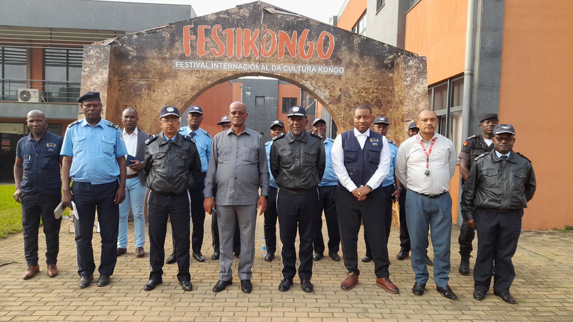 Vova Vanga – Foi assim que alcunharam DOMINGOS JERÓNIMO em Mbanza Congo